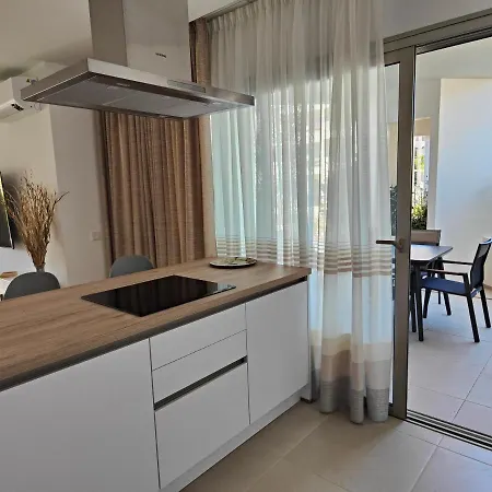 Garden Luxury アパート *