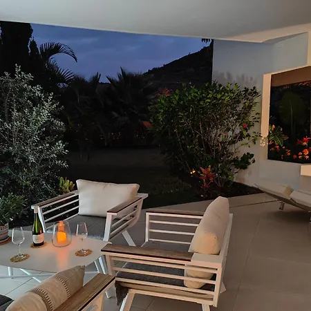 Garden Luxury アパート *